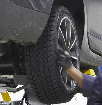 opleggen Editor B.C. Runflat banden: nooit meer stilstaan met een lekke band. Bestel online bij KwikFit opleggen Editor B.C. Runflat banden: nooit meer stilstaan met een lekke band. Bestel online bij KwikFit